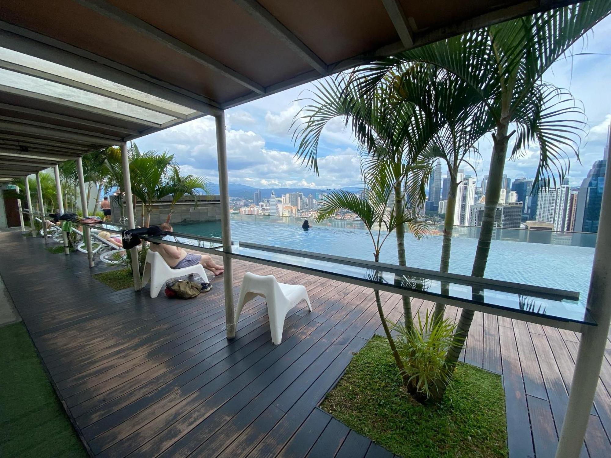 Skypool Kl Free Infinity Pool Over クアラルンプール エクステリア 写真